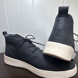 IZOD Men's Chukka Boots Black Memory Foam Synthetic Size 13 Lace Up